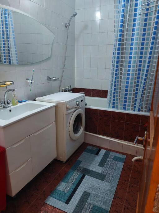 Centr Flat Apartamento Tashkent Exterior foto
